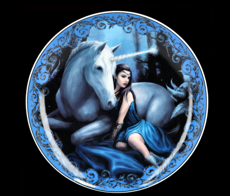 Колекційний Набір із 4 тарілок Єдиноріг і Діва від Anne Stokes