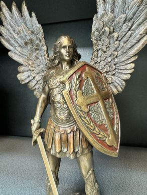 Статуетка Veronese "Архангел Михаїл" 28 см 77586А4