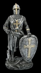 Фигурка рыцаря-тамплиера со щитом и боевым топором