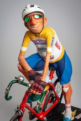 Статуэтка Forchino "Велосипедист" FO 85550