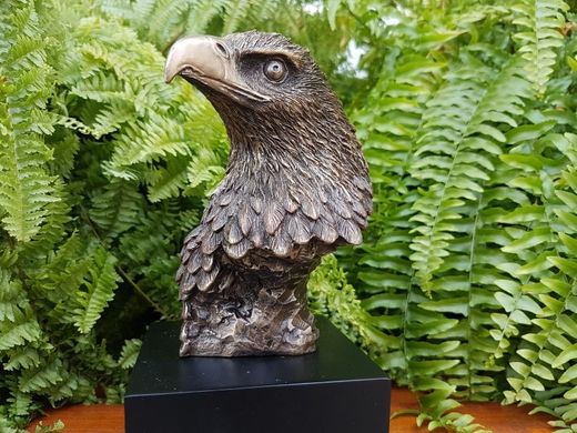 Коллекционная статуэтка Veronese "Голова орла"