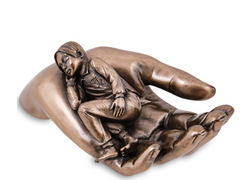 Статуэтка Veronese "Забота о сыне"