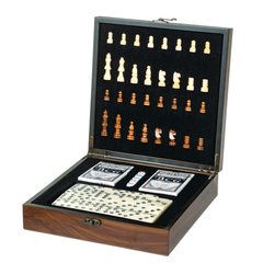 Подарочный игровой набор 3 в 1 (шахматы, карты, домино) 8718-001
